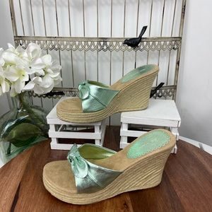 Go Max Whip Womens Slide Wedge Sandals size 8.5.